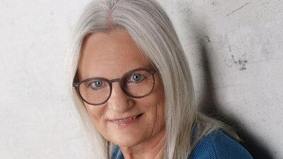 Porträtfoto von Ursula Mayer